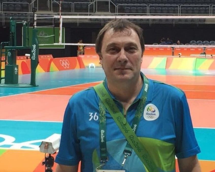 Sr. Hernán Casamiquela