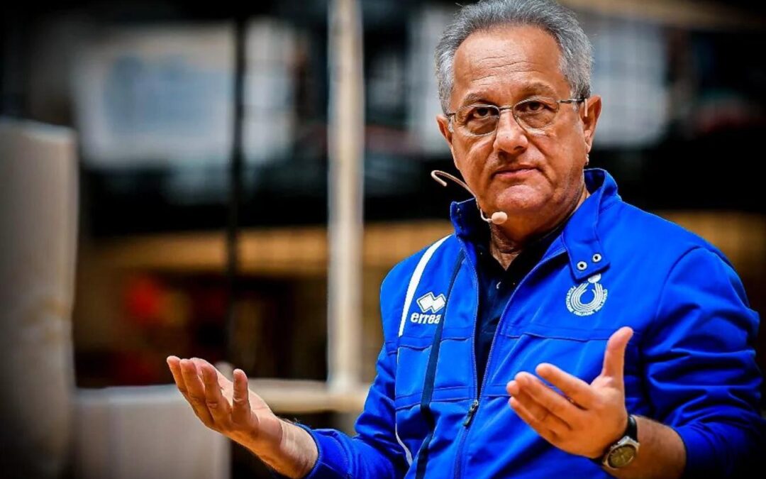 Curso para entrenadores a cargo de Julio Velasco