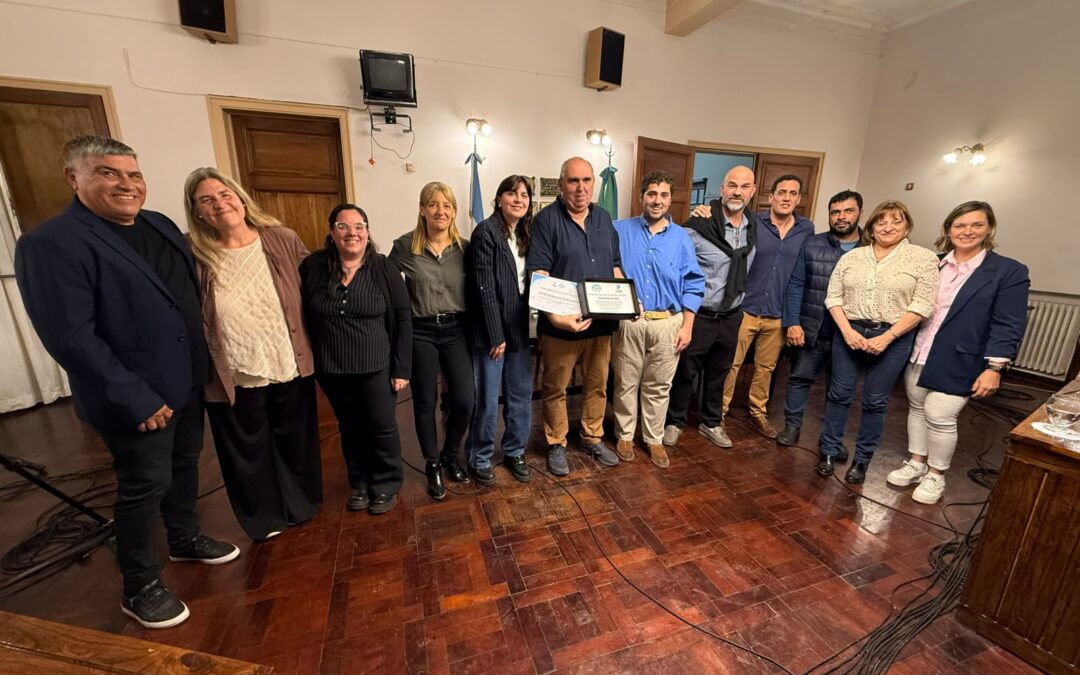Ariel González fue distinguido como Ciudadano Ilustre de Carmen de Areco